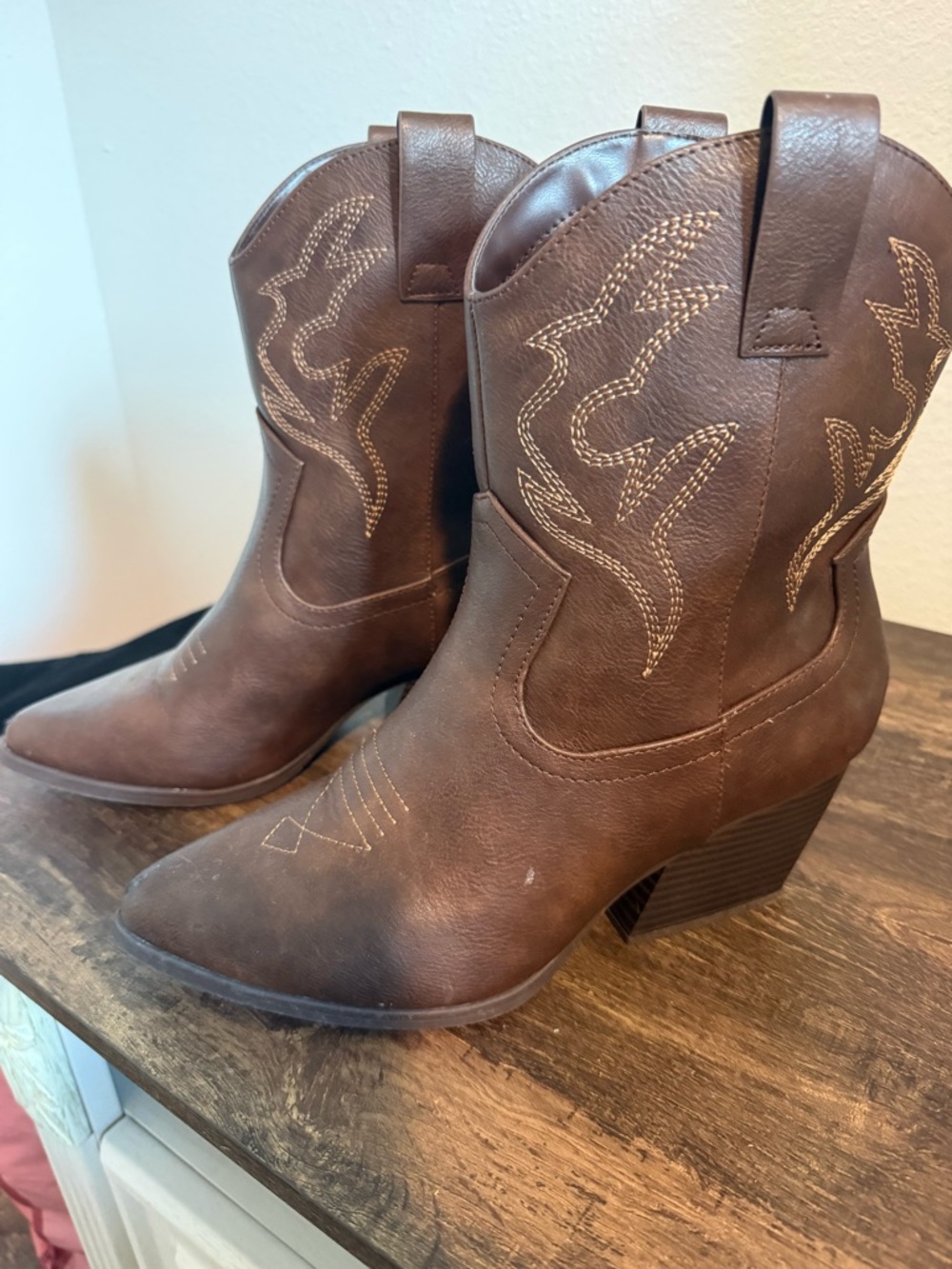 SODA Brown Western Ankle Boots Pointed Toe Cowgirl Booties Size 9 - Picture 3 of 7